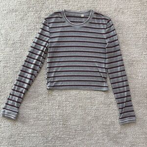 Cropped long sleeve shirt